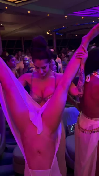 Exhibitionism, Exhibitionist, Flashing