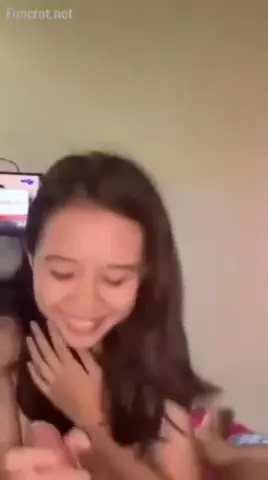 Piękna studentka rżnie się z sąsiadem na ostro