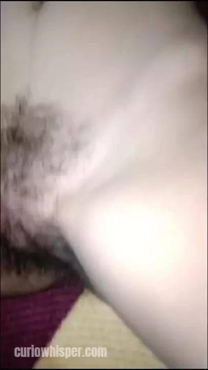 Hinduska studentka rżnięta pierwszy raz w hotelu