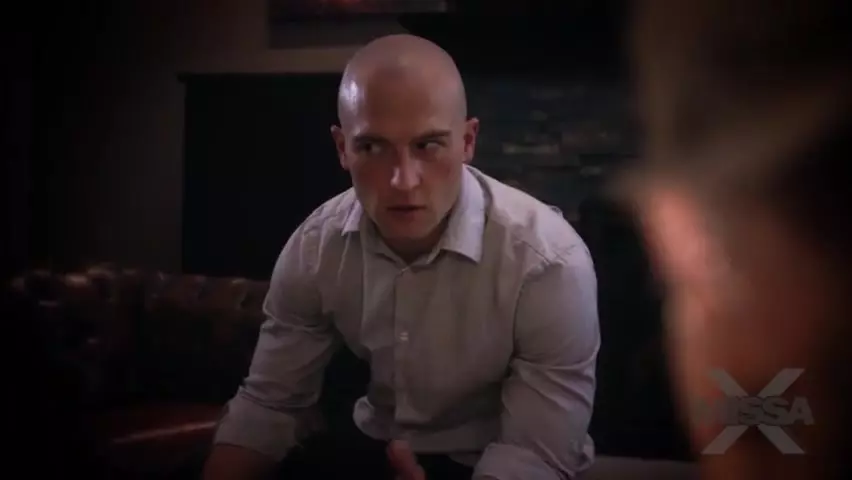 Jessa Rhodes w anime ruchaniu z wielkimi cyckami i Zacom Wildem