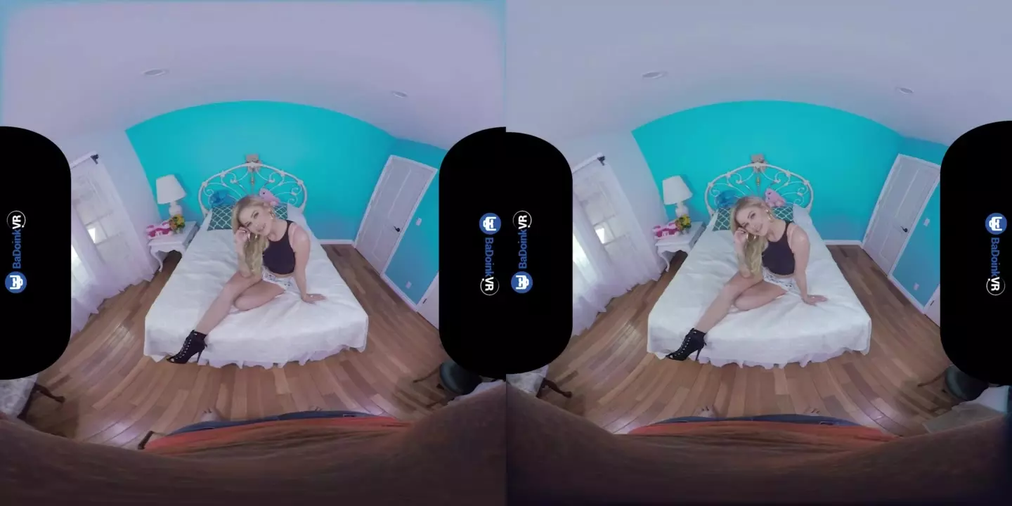 Jessa Rhodes w VR: Blond Latynka POV Ognia