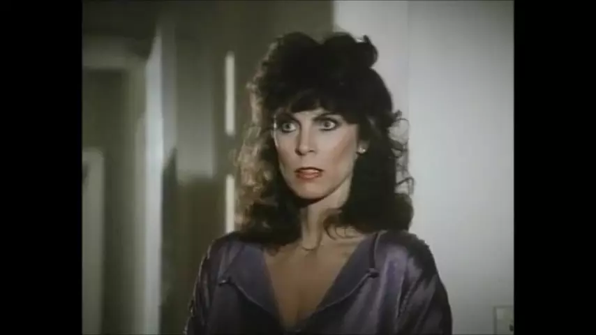 Kay Parker zdradza w hotelu: wielkie cycki i hardcore