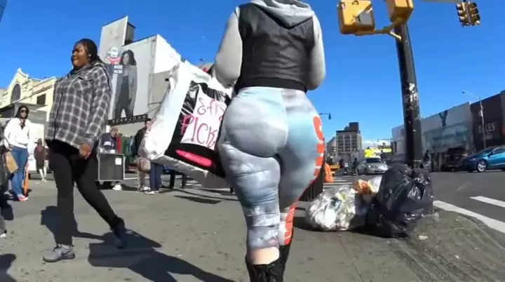 Wielki tyłek Mandy Muse w TikTokowym tańcu