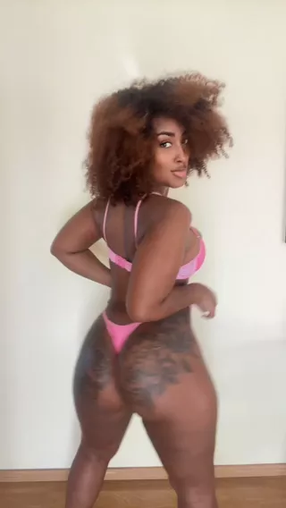 Amatorki - Babe Hottie