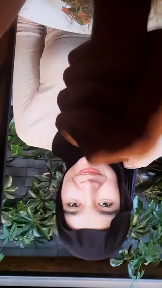 Amatorki - Cumshot Facial
