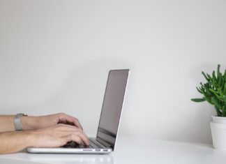 Jak poznać partnerkę w internecie?